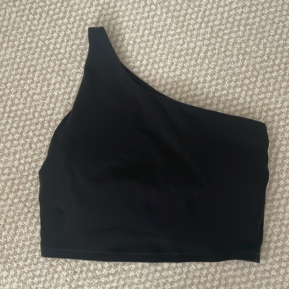 One shoulder cropped workout top/ sports bra